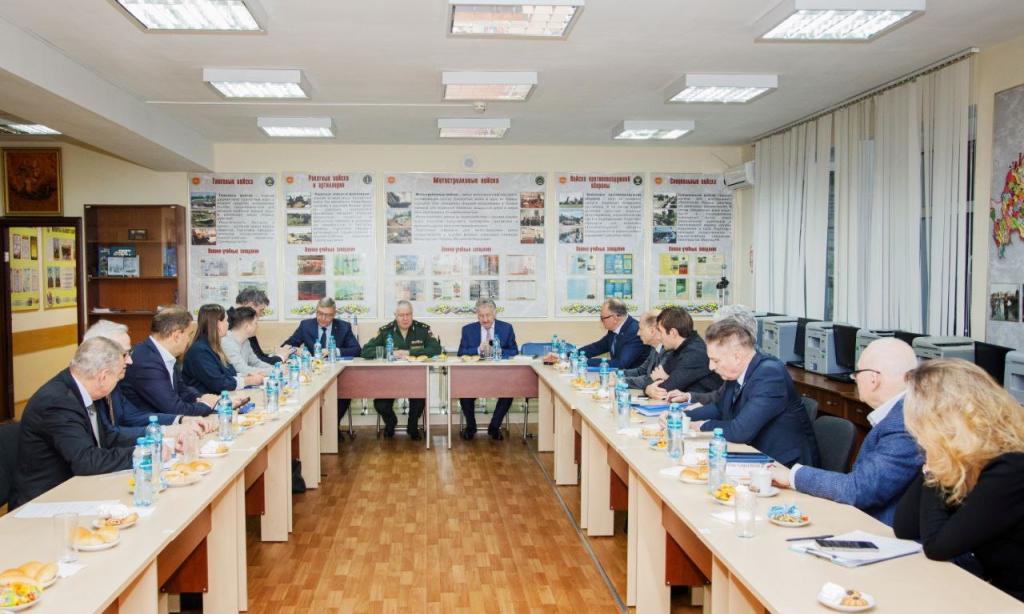 Заседание Попечительского совета Московского СВУ.jpg