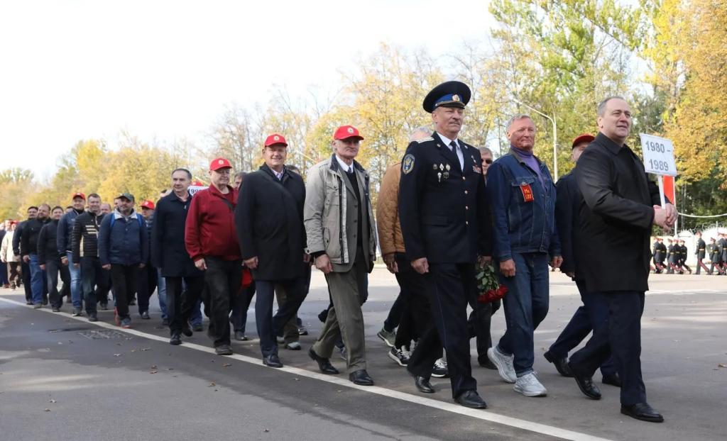 Московскому СВУ вручили икону Александра Невского, написанную на бронеплите участника СВО - 12.jpg