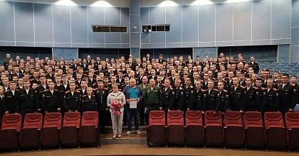 Московские суворовцы встретились с родителями Героя России, выпускника 2008 года Александра Ананичева
