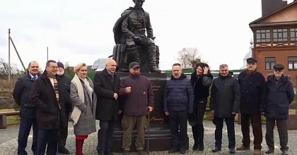 Памятник А.В.Суворову в Кистыши