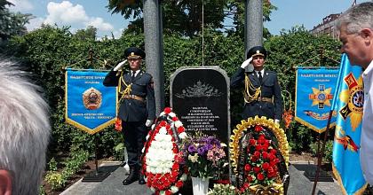 Кадеты из 14 стран открыли памятник суворовцам и нахимовцам в Кишиневе